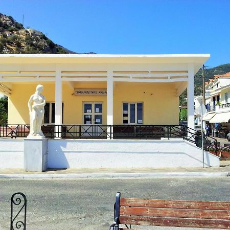 Hotel Rena Agios Kirykos  ภายนอก รูปภาพ