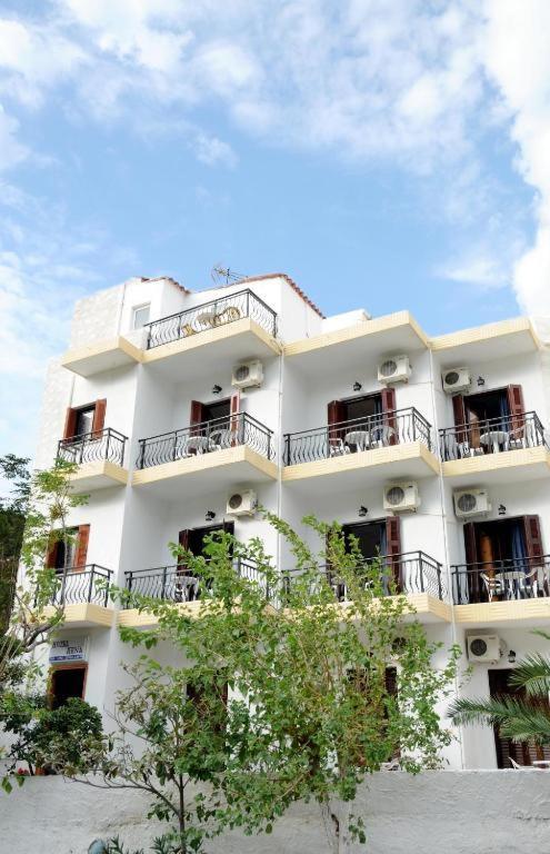 Hotel Rena Agios Kirykos  ภายนอก รูปภาพ