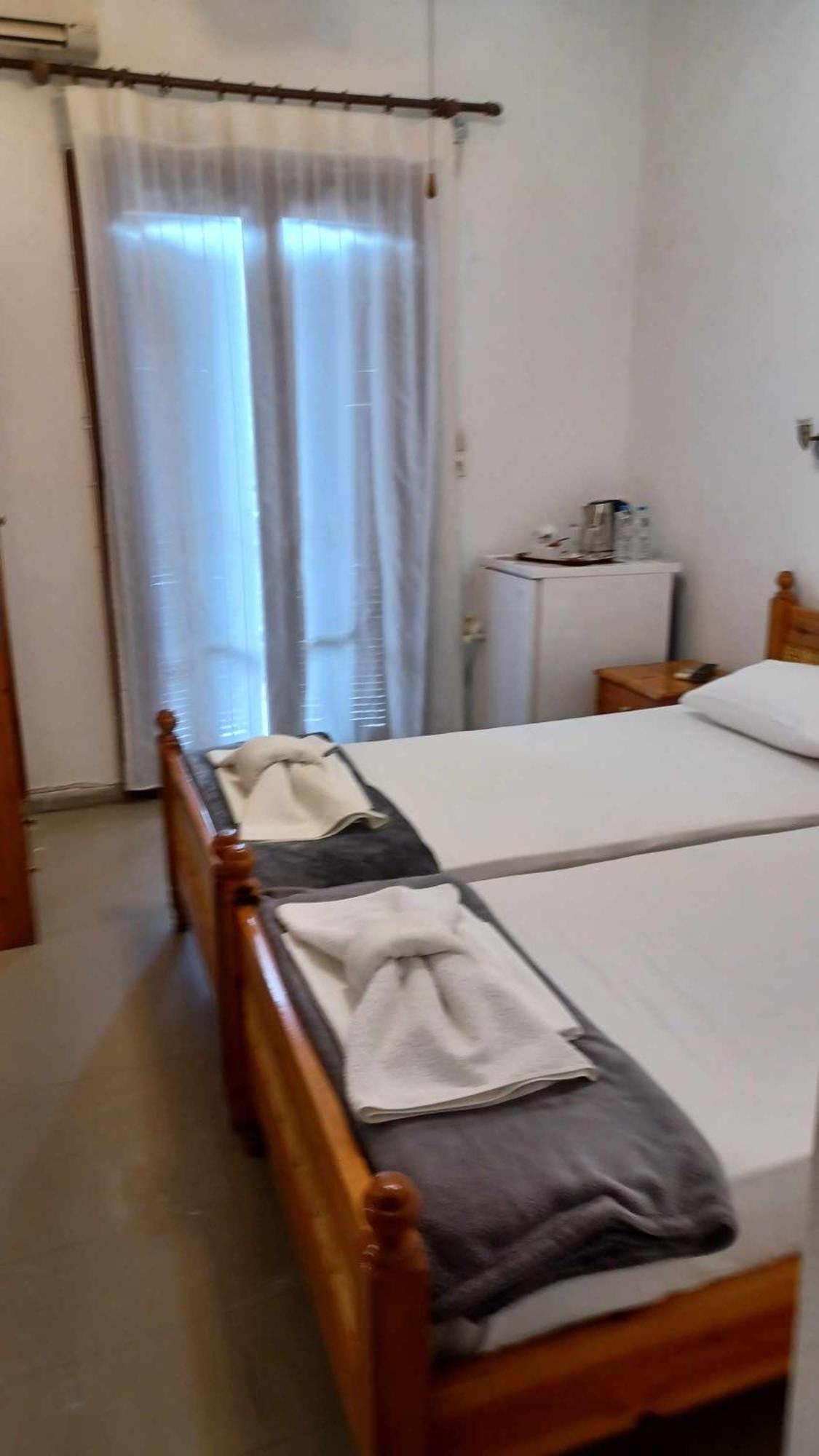Hotel Rena Agios Kirykos  ภายนอก รูปภาพ