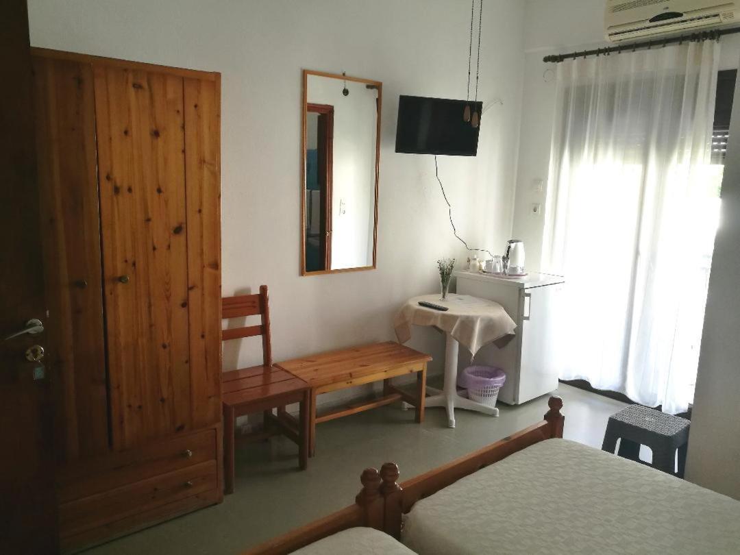 Hotel Rena Agios Kirykos  ภายนอก รูปภาพ